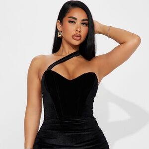 Fashion Nova Chic Black One-Shoulder Dress